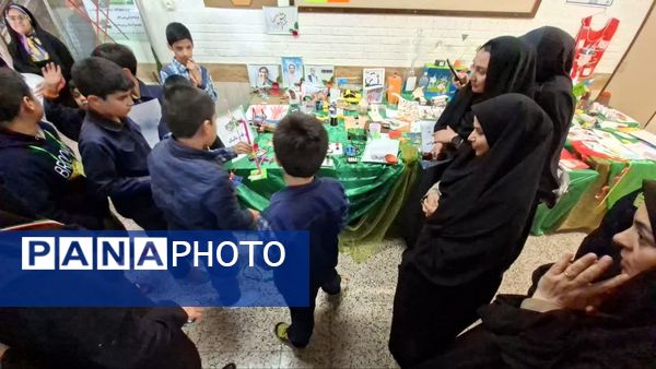 آیین نواختن زنگ پژوهش در دبستان پسرانه صدف ناحیه ۶