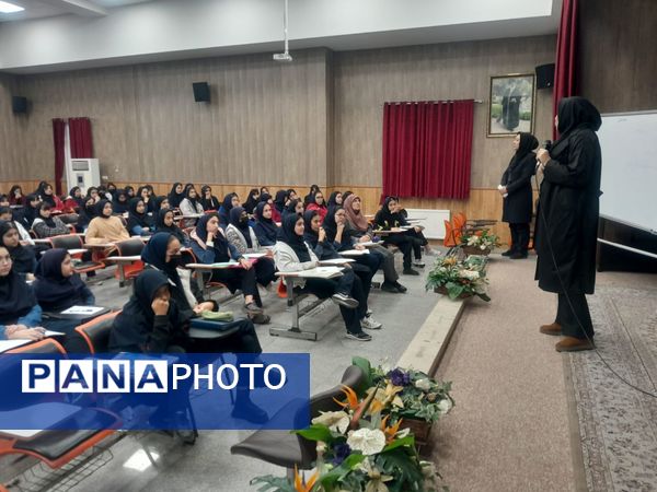 کارگاه کاهش استرس و اضطراب در دبیرستان مصلی نژاد حضرت زهرا(س)