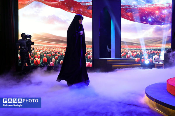 آیین تجلیل از افتخارآفرینان علمی ایران