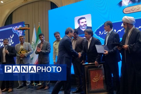 آیین تکریم و معارفه شهردار ملارد در تالار میلاد نور