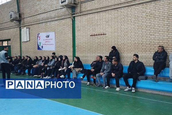 برگزاری دوره مهارت‌آموزی ورزشی ویژه دبیران تربیت بدنی منطقه کهریزک 