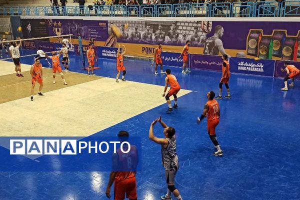تقابل حساس سایپا ورامین و صنعتگران امید در هفته دوم لیگ برتر والیبال