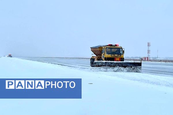 وضعیت فرودگاه بین الملی شهید هاشمی‌نژاد در روزهای برفی مشهد