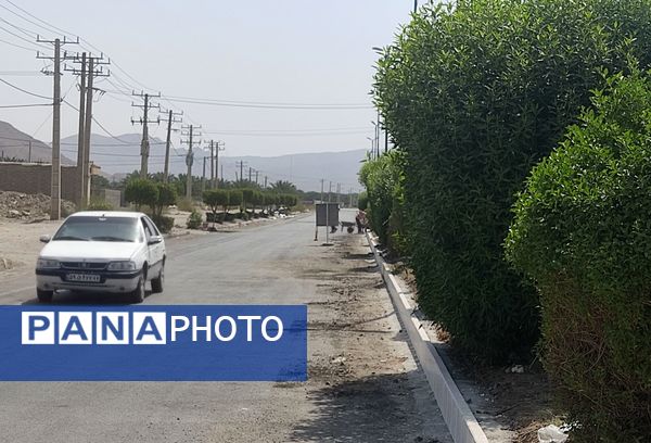 پروژه بازسازی و ترمیم و ساخت دو بلوار در حاجی آباد 