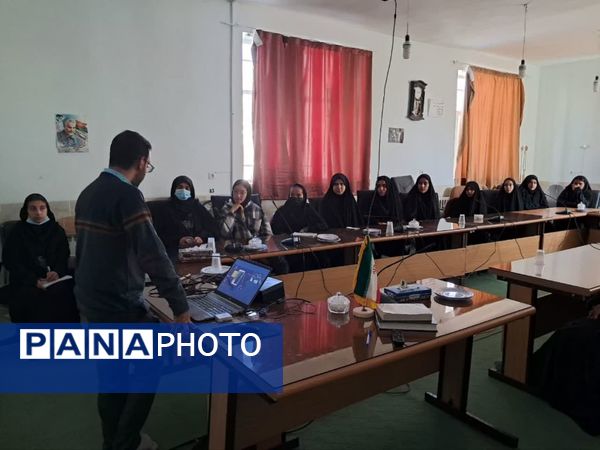 کلاس آموزش خبرنگاری برای دانش‌آموز خبرنگاران شهرستان نیر