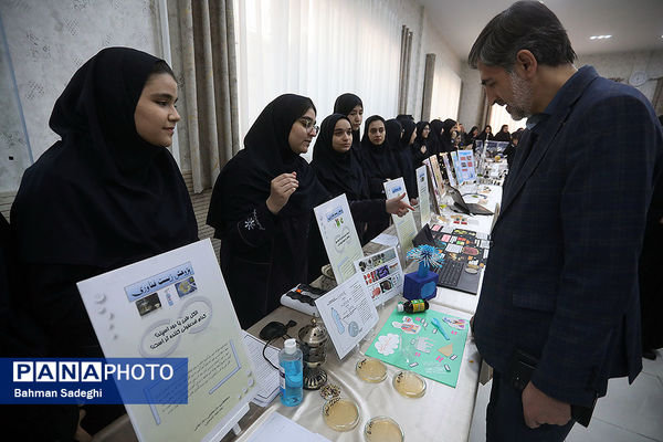 بازدید اصحاب رسانه از مدارس استعدادهای درخشان شهر تهران