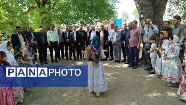 جشنواره توت سفید در هوراند