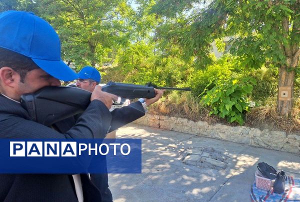 مسابقه تیراندازی با تفنگ بادی بین مربیان پیشتاز شیروان