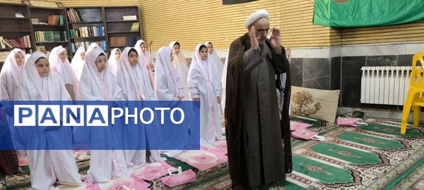 جشن بندگی دانش‌آموزان دبستان ارمغان هستی ناحیه 3 کرج 