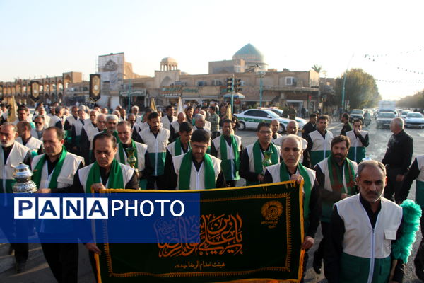 کاروان نمادین حضور امام رضا (ع) در یزد