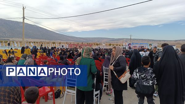 مراسم گرامیداشت شهدای ایل خزل 