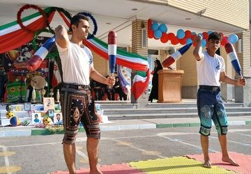 شور و هیجان ورزش در مدرسه ایمان