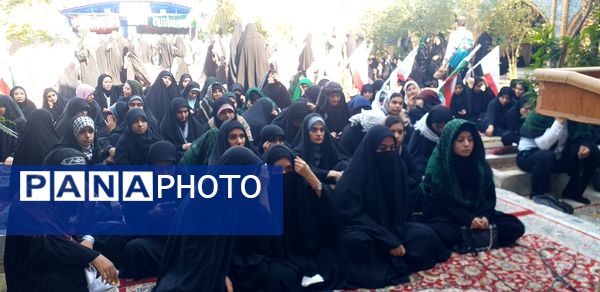 آشنایی دانش‌آموزان شمال شرق کشور با تاریخ دفاع مقدس