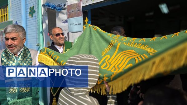 آیین نواختن زنگ انقلاب در شهرستان نظرآباد