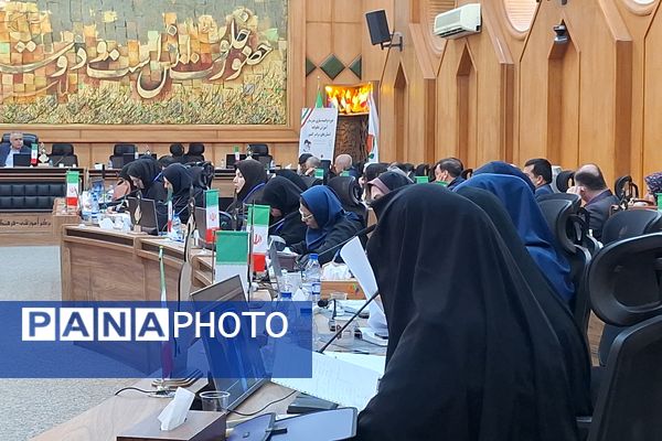 آموزش خانواده مهمترین راه حل در تربیت دانش‌آموزان