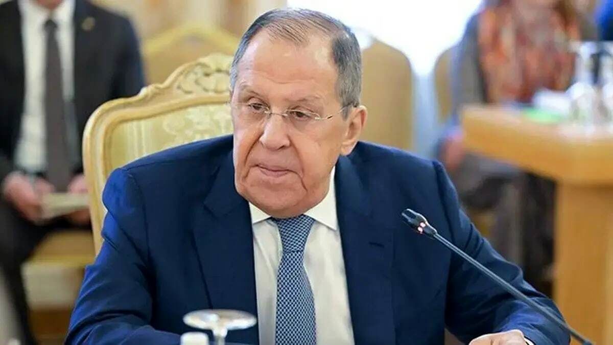 لاوروف: در چارچوب قوانین بینالمللی، تجهیزات نظامی در اختیار ایران قرار میدهیم