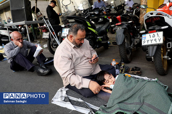 مراسم دعای عرفه در خیابان سعدی
