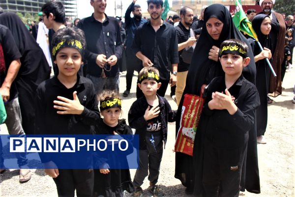 جلوه‌های باشکوه عزاداری روز عاشورا در قم