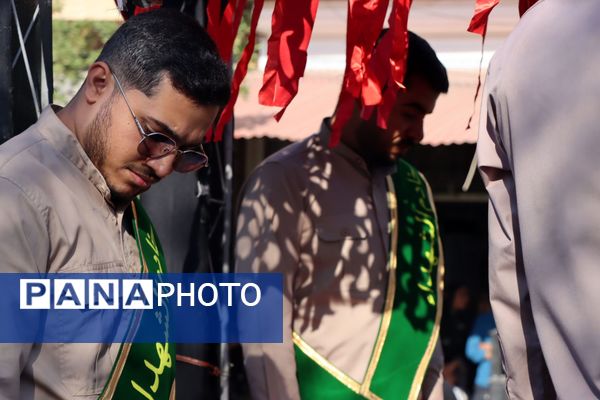 تشییع پیکر شهید گمنام در قلعه‌گنج همراه با حضور گسترده مردم