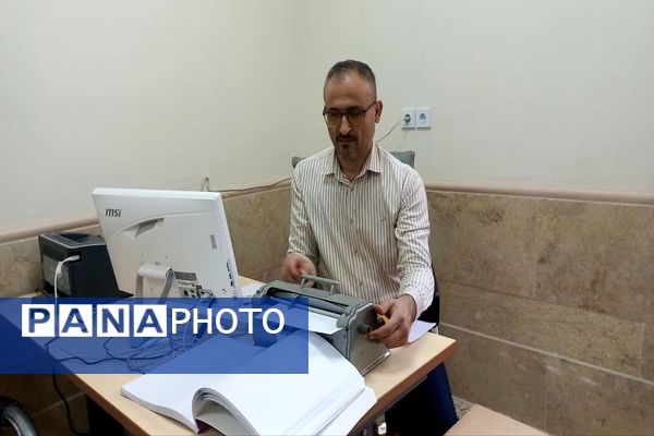 دنیای پرامید و تلاش دانش‌آموزان روشندل اهوازی