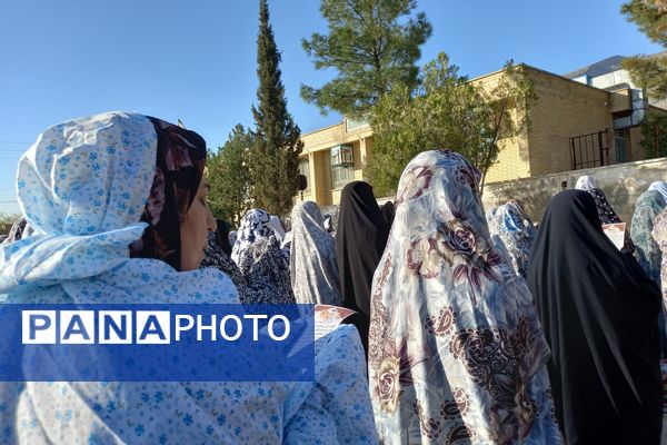 نماز عید فطر ۱۴۰۴ در روستای ظفرآباد شیراز اقامه شد