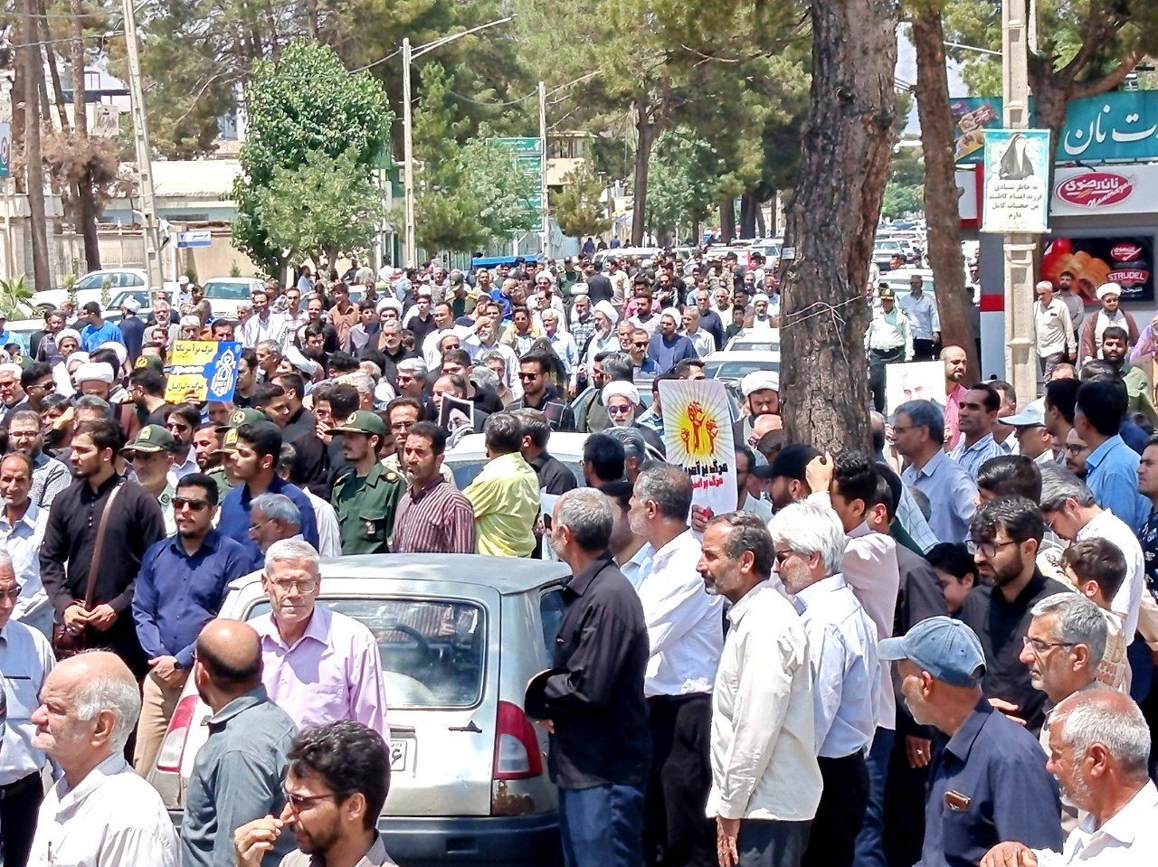 مشت هایی که انتقام را صدا می‌زند 