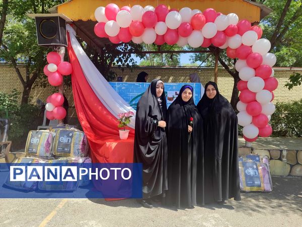 جشن سپاس معلم در دبستان شاهد حاج تقی آقا بزرگ مشهد