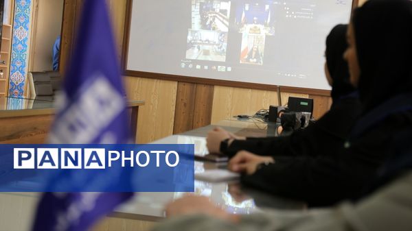 لحظاتی در نشست برخط دانش‌آموز خبرنگاران پانا آذربایجان شرقی با سخنگوی دولت