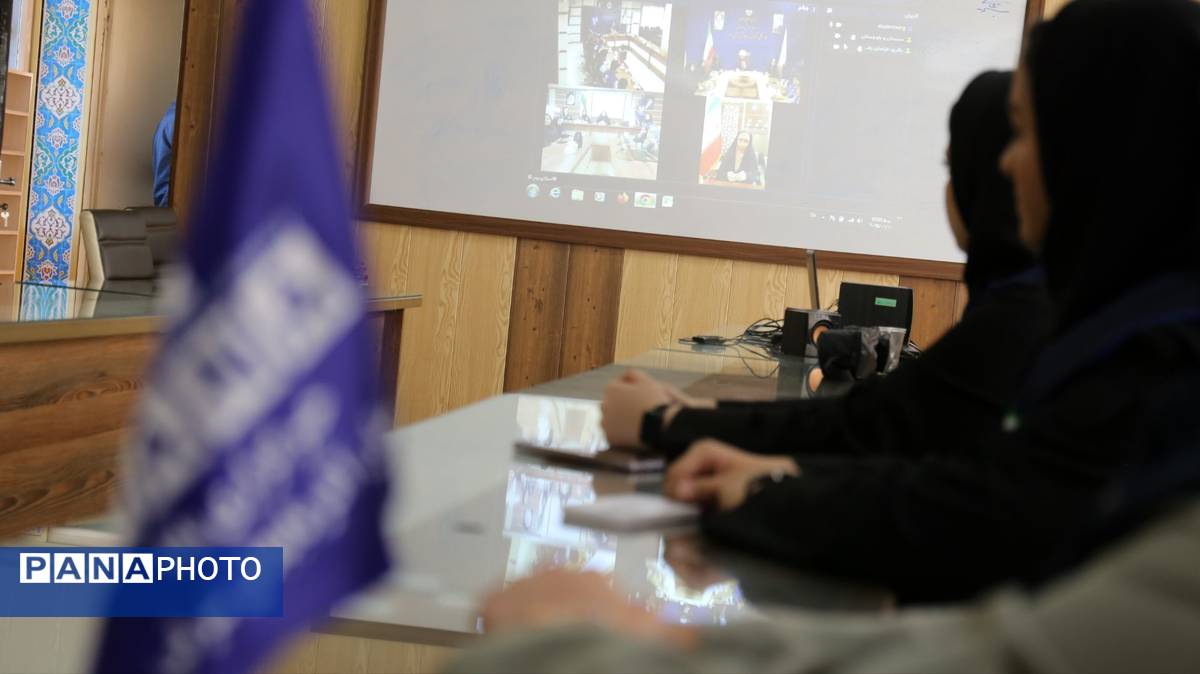 لحظاتی در نشست برخط دانش‌آموز خبرنگاران پانا آذربایجان شرقی با سخنگوی دولت