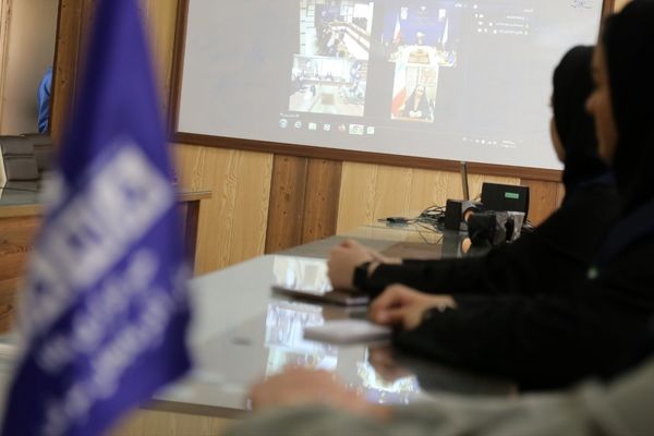 لحظاتی در نشست برخط دانش‌آموز خبرنگاران پانا آذربایجان شرقی با سخنگوی دولت