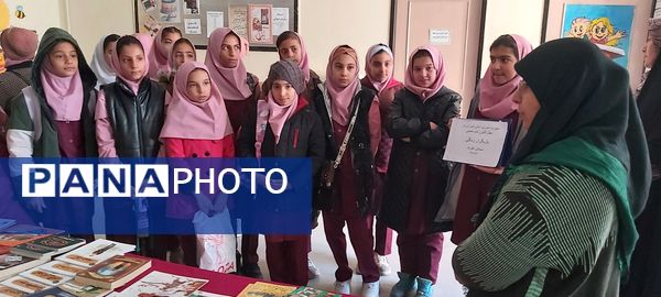 شیرینیِ دوستی اردوی دختران مهدیه در کارگاه شیرینی‌پزی کانون  امام خمینی(ره)