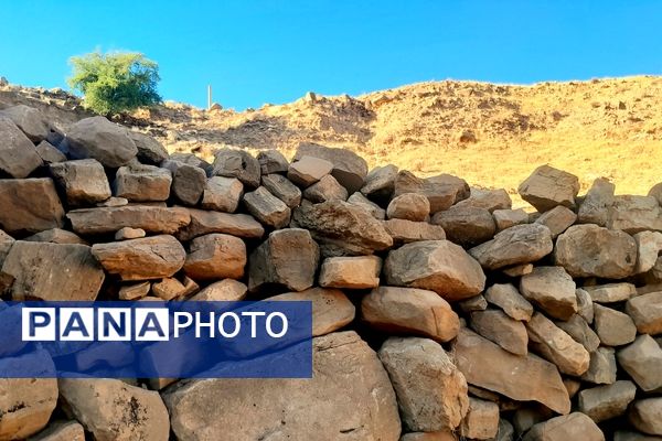 روستای برد‌زرد نگینی غریب در شهرستان لنده