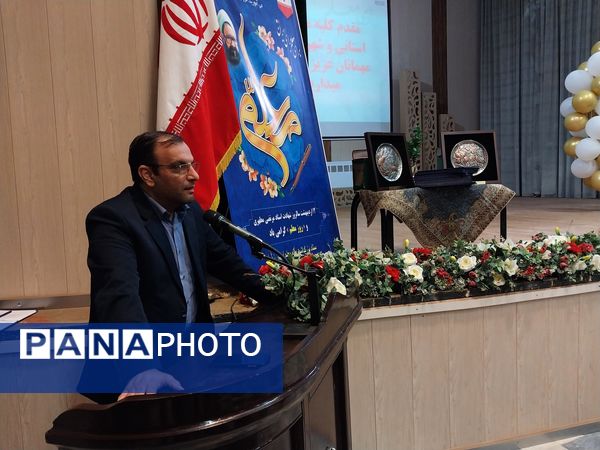 آیین بزرگداشت مقام معلم در شهرستان ابهر با حضور مسئولان استانی و شهرستانی