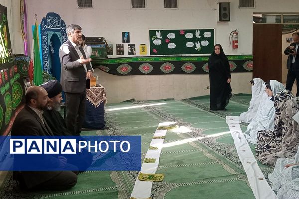  زنگ نماز در هنرستان آفرینش پردیس با حضور امام جمعه و مدیر آموزش و پرورش
