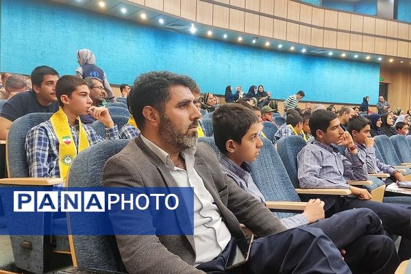 تقدیر از خبرنگاران فعال پانا و مقام‌آوران رویش شیراز