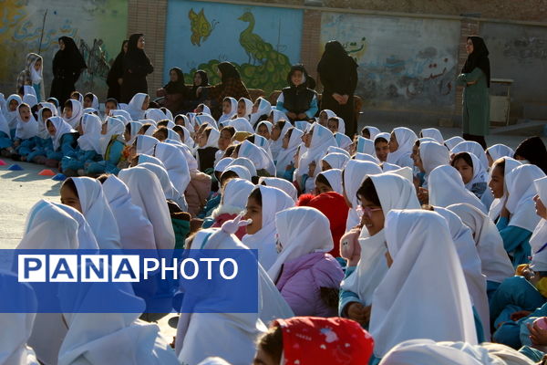 المپیاد درون مدرسه‌ای در مدرسه شهید فخرانی درق