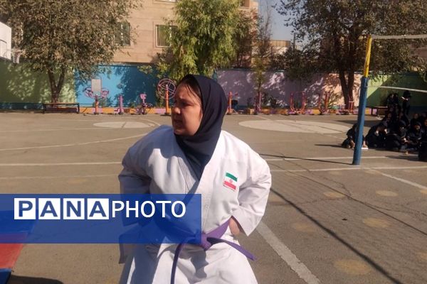 هفته تربیت بدنی در مدارس دکتر رزمی و شهید مجید مجیدی ناحیه دو شهرری 