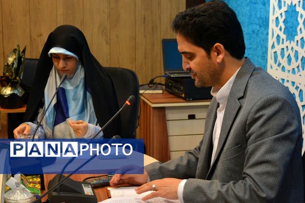 برگزاری جلسه توانمند سازی ویژه مشاوران جدیدالاورود در بهارستان دو