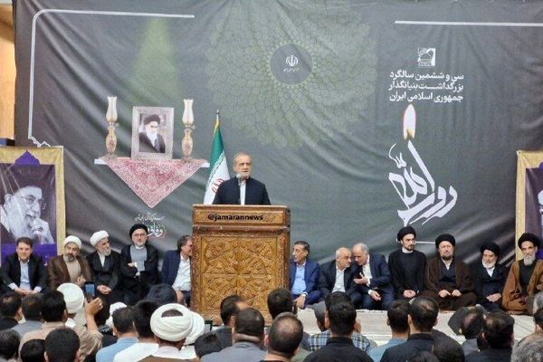 پزشکیان: اگر به گفتار امام عمل کنیم، هیچ قدرتی نمی‌تواند به ما زور بگوید