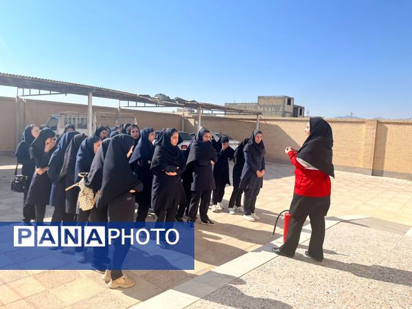 اردوی علمی، تفریحی و پژوهشی دانش‌آموزان شهرستان خاتم 