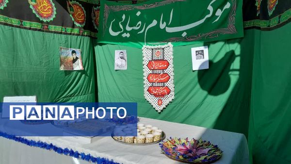 برپایی موکب ایام عزاداری فاطمیه در دبیرستان صدرا یزد