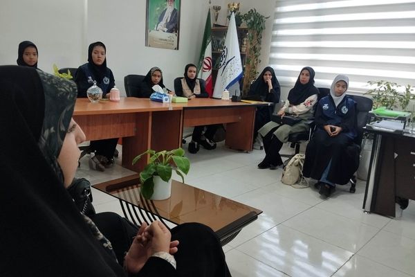 نشست صمیمانه معاون پرورشی و تربیت‌بدنی ناحیه 7 با سردبیر خبرنگاران خبرگزاری پانا 