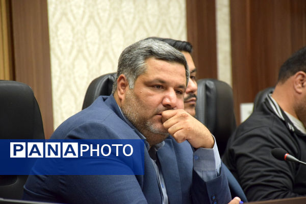 نشست همدلی معاون استاندار با قهرمانان و مربیان ورزشی تربت حیدریه