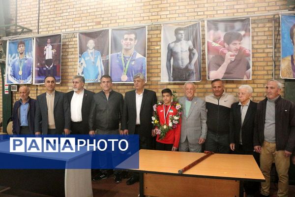 تجلیل از قهرمان مسابقات کشتی غرب آسیا