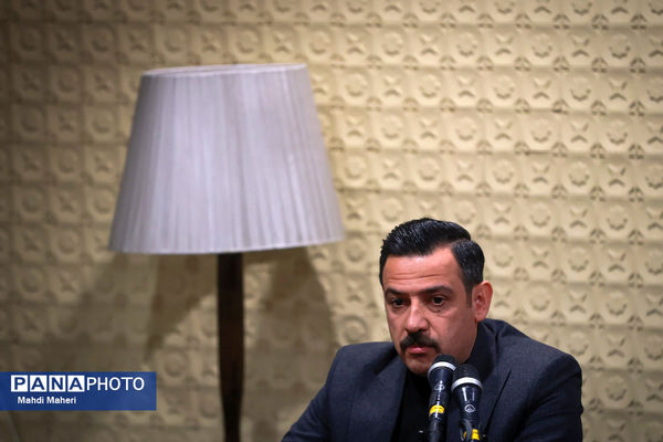 نشست خبری رئیس مجموعه تئاتر شهر