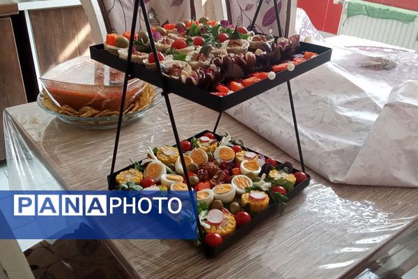 برگزاری اردوی درون‌مدرسه‌ای با محوریت صبحانه سالم در آموزشگاه هیأت امنایی فرزانگان ملارد
