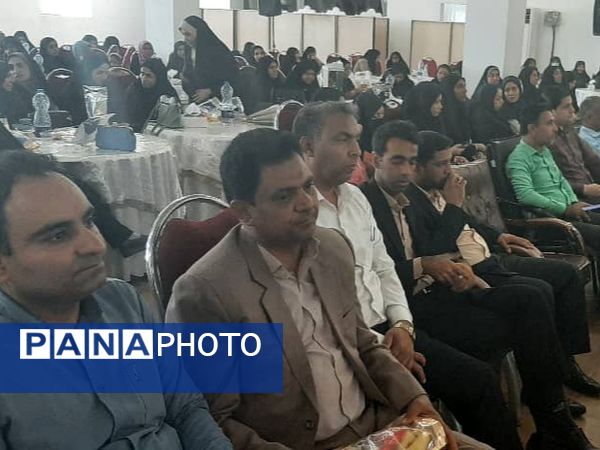 مراسم بزرگداشت روز معلم در میناب 