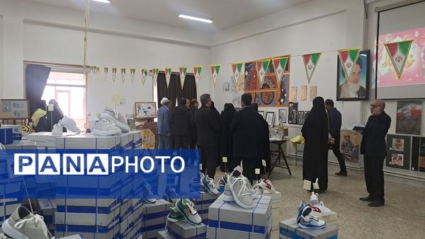 توزیع بسته‌های معیشتی به دانش‌آموزان مدارس ناحیه یک تبریز