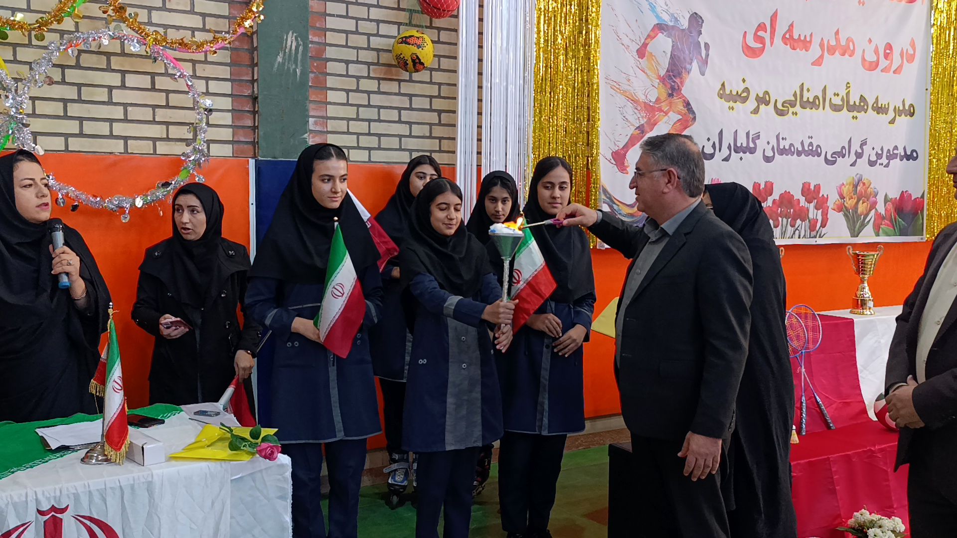 آغاز المپیاد ورزشی درون‌مدرسه‌ای در مدرسه مرضیه ملکان همزمان با سراسر کشور