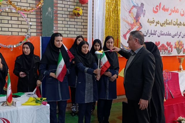 آغاز المپیاد ورزشی درون‌مدرسه‌ای در مدرسه مرضیه ملکان همزمان با سراسر کشور